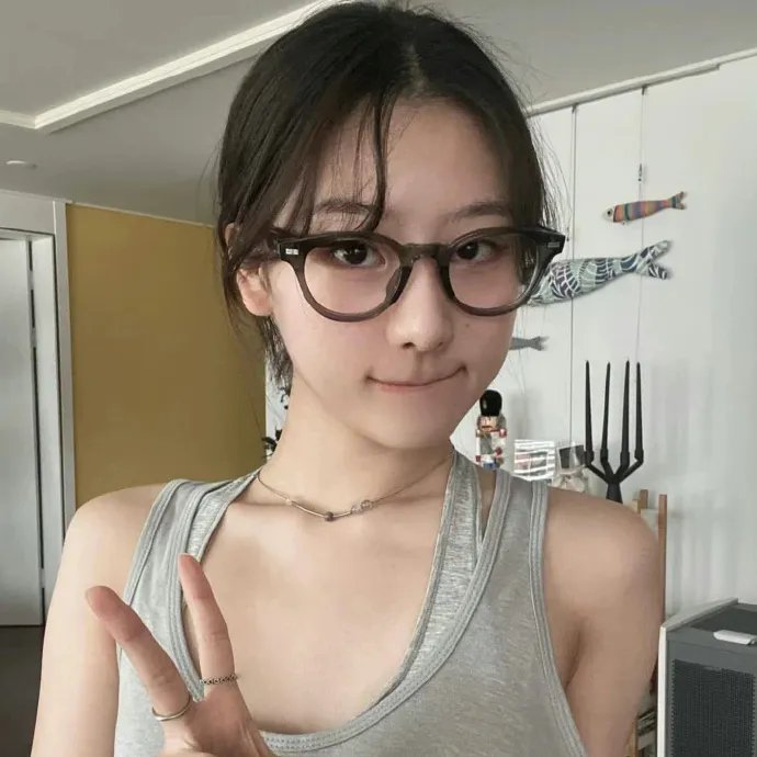 滑板女孩