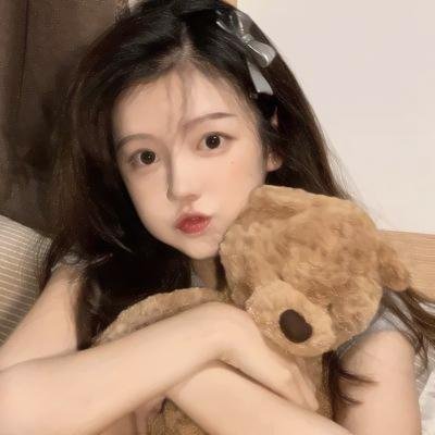 碧窗艳影